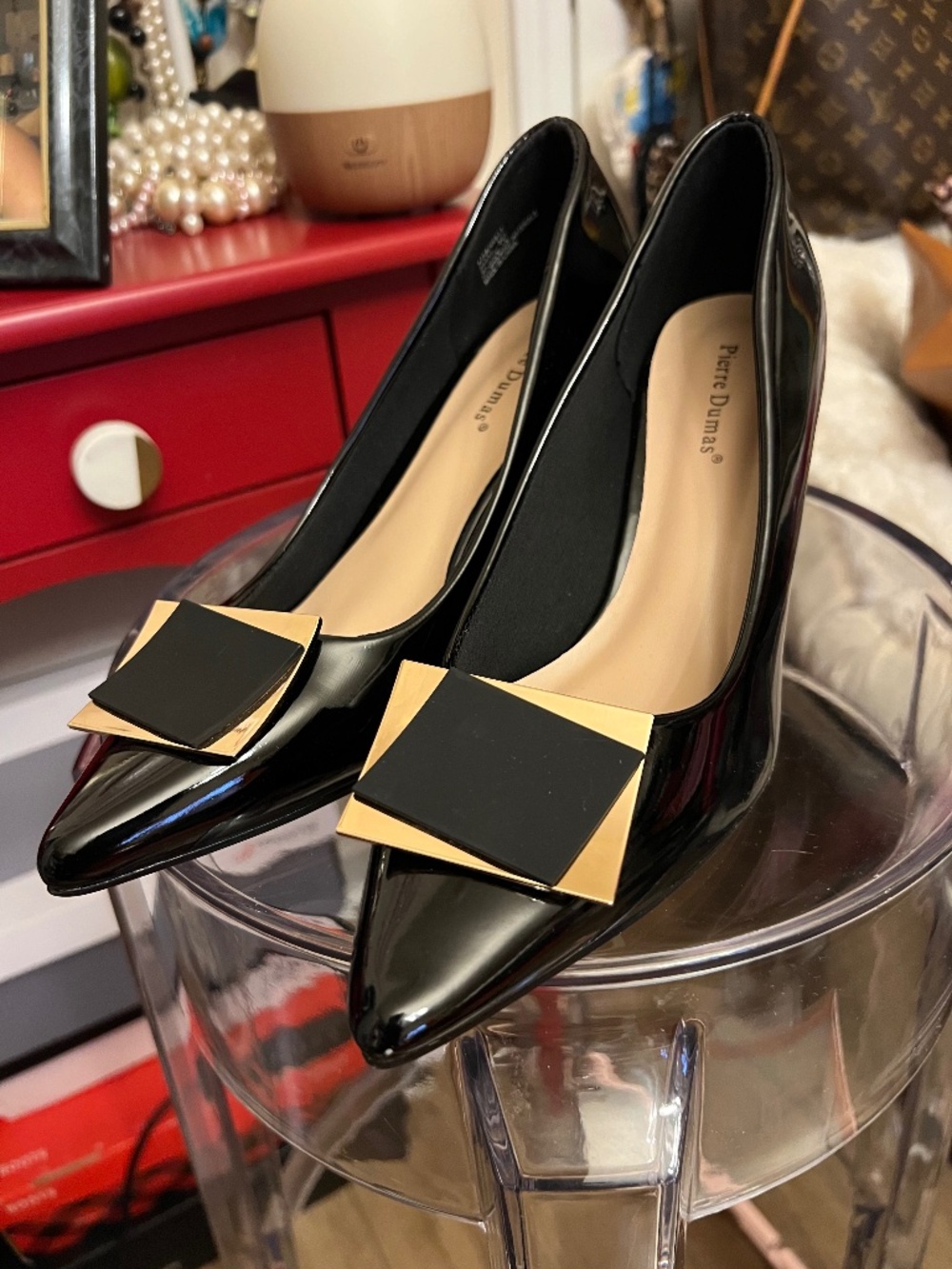 Brand new low heel pump, perfect for all occasions.